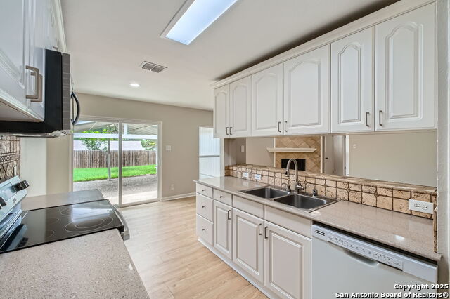 Listing photo id 10 for 7123 Winter Ridge