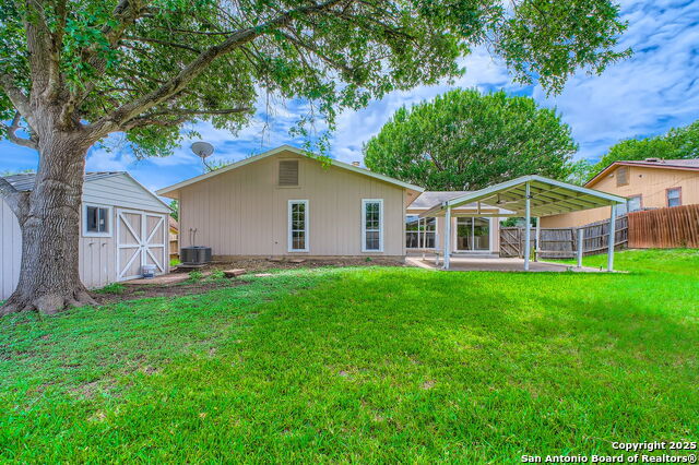 Listing photo id 27 for 7123 Winter Ridge