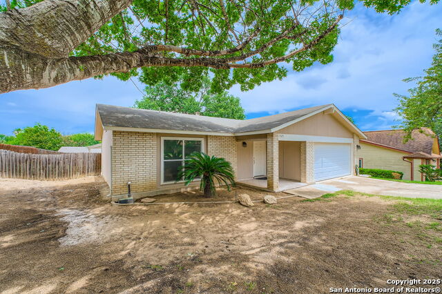 Listing photo id 1 for 7123 Winter Ridge