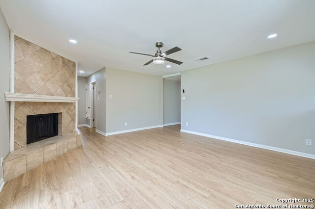 Listing photo id 6 for 7123 Winter Ridge