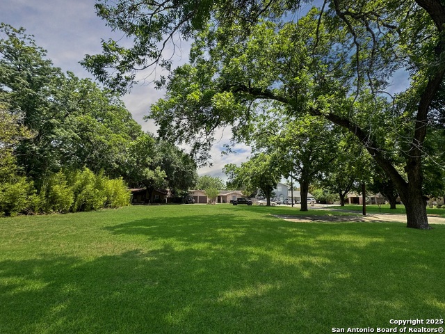 Image 12 of 21 For 922 Booneville