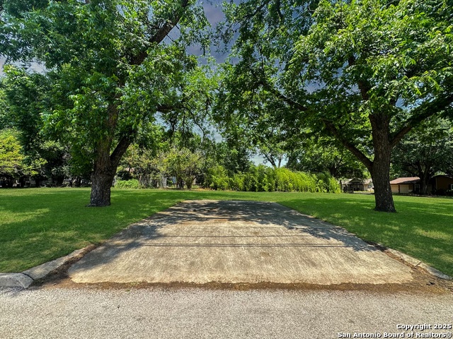 Image 5 of 21 For 922 Booneville