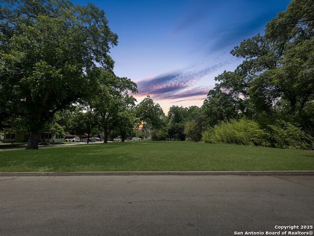 Image 7 of 21 For 922 Booneville