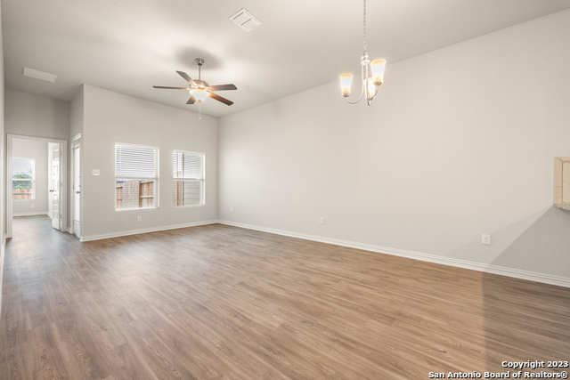 Image 4 of 18 For 5506 Cibolo Pass  1
