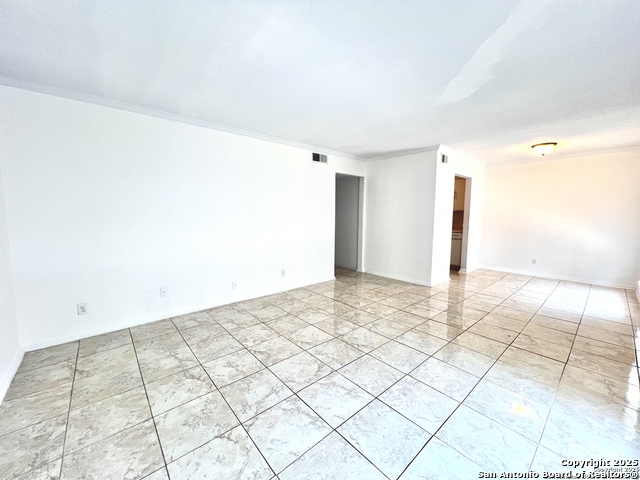 Image 4 of 11 For 6611 Southpoint  128