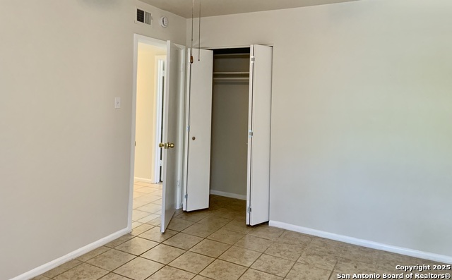 Image 22 of 27 For 4914 Chedder Dr