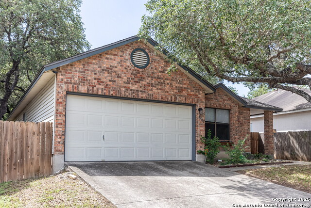 Image 2 of 28 For 6406 Maverick Oak
