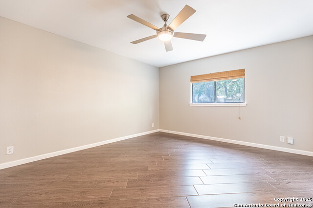 Image 21 of 28 For 6406 Maverick Oak
