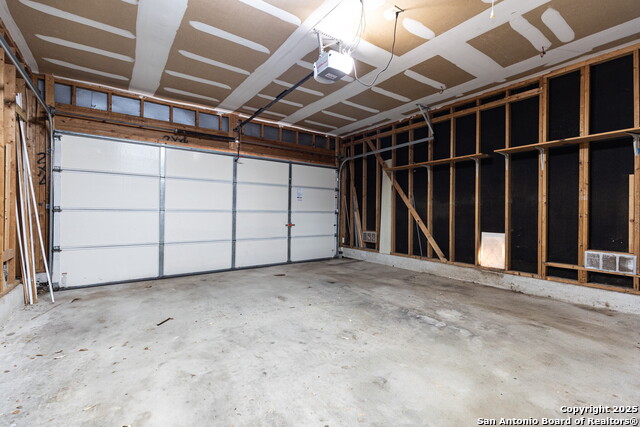 Image 24 of 28 For 6406 Maverick Oak