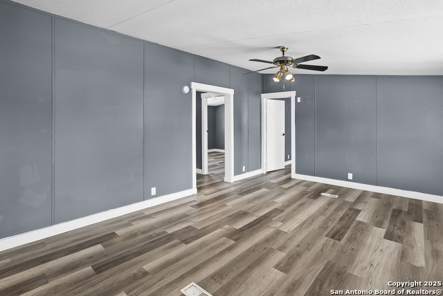 Image 5 of 27 For 154 Oak Lawn