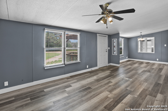 Image 6 of 27 For 154 Oak Lawn