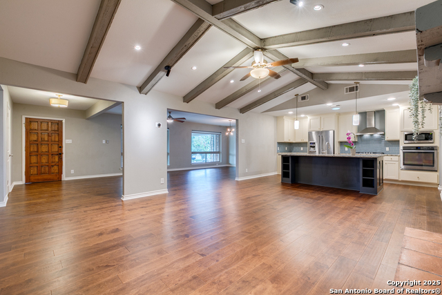 Listing photo id 9 for 8711 Dudley Drive