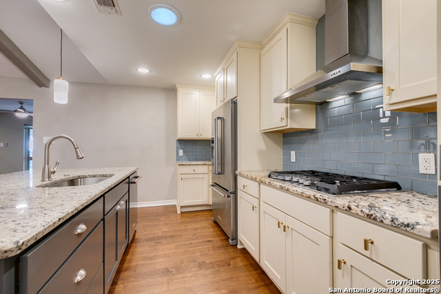 Listing photo id 12 for 8711 Dudley Drive