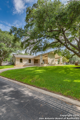 Listing photo id 0 for 8711 Dudley Drive