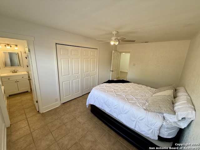 Listing photo id 11 for 9140 Timber Path 2901