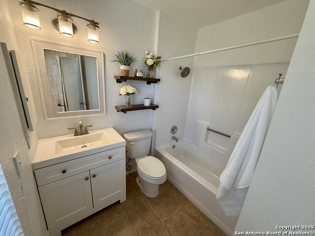 Listing photo id 12 for 9140 Timber Path 2901