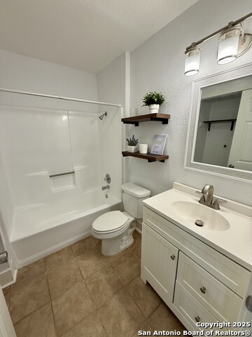 Listing photo id 16 for 9140 Timber Path 2901