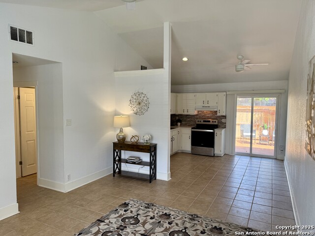 Listing photo id 4 for 9140 Timber Path 2901