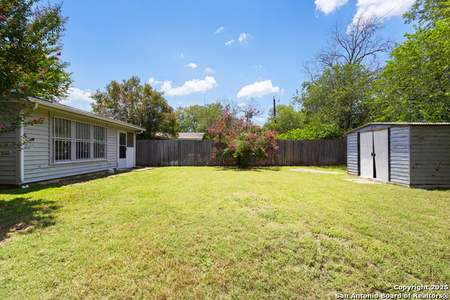 Listing photo id 33 for 4107 Tallulah