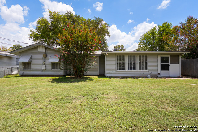 Listing photo id 34 for 4107 Tallulah
