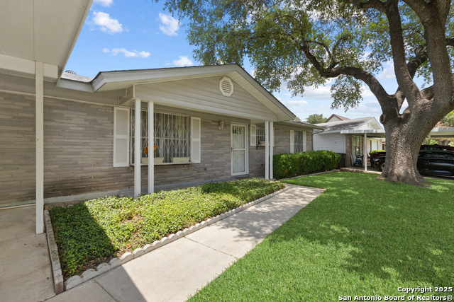 Listing photo id 38 for 4107 Tallulah