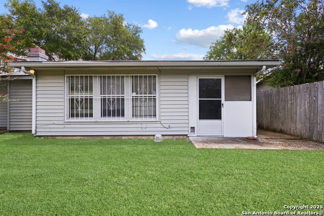 Listing photo id 40 for 4107 Tallulah