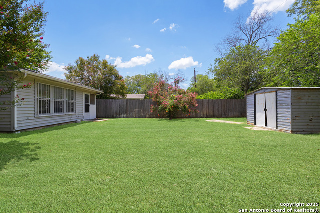 Listing photo id 43 for 4107 Tallulah