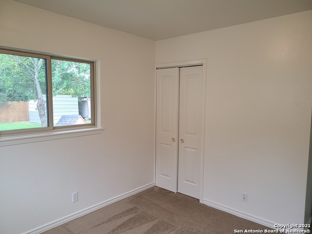 Image 20 of 28 For 4406 Desert View Dr