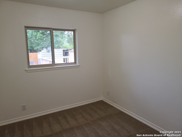 Image 22 of 28 For 4406 Desert View Dr