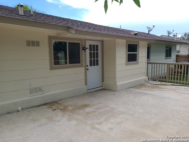 Image 26 of 28 For 4406 Desert View Dr
