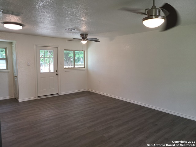 Image 3 of 28 For 4406 Desert View Dr