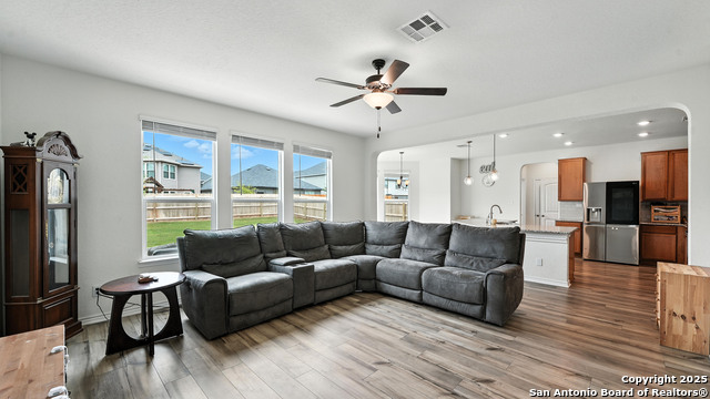 Image 4 of 37 For 354 Deer Crest