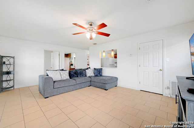 Listing photo id 1 for 295 Riverdale Drive