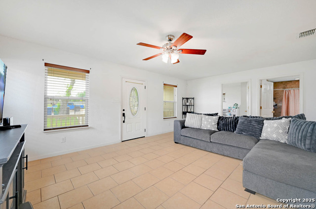 Listing photo id 2 for 295 Riverdale Drive