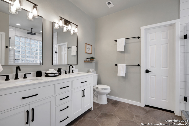 Listing photo id 17 for 8211 Brightstone