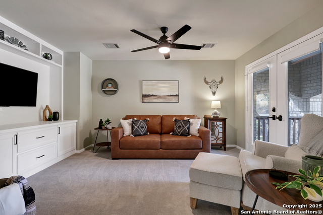 Listing photo id 25 for 8211 Brightstone