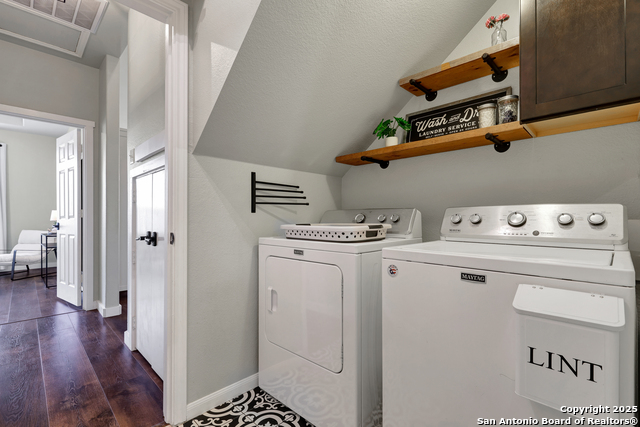 Listing photo id 26 for 8211 Brightstone