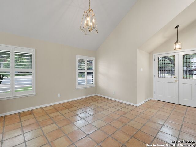 Listing photo id 6 for 3494 River Way