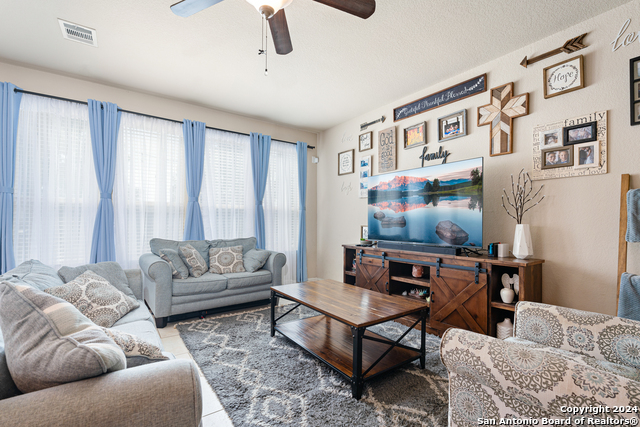 Image 11 of 44 For 14438 Palomino Pl