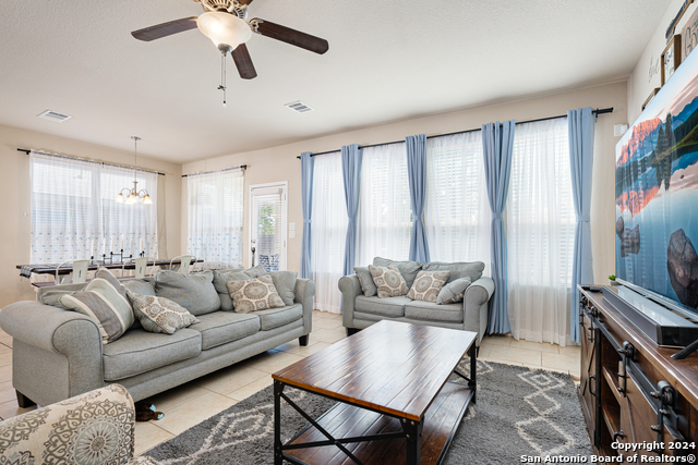 Image 14 of 44 For 14438 Palomino Pl