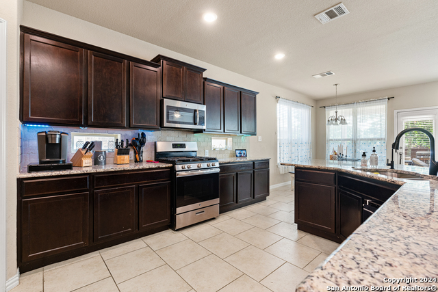 Image 16 of 44 For 14438 Palomino Pl