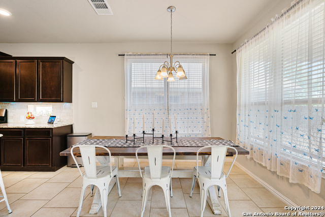 Image 19 of 44 For 14438 Palomino Pl