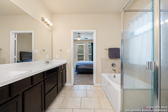 Image 31 of 44 For 14438 Palomino Pl