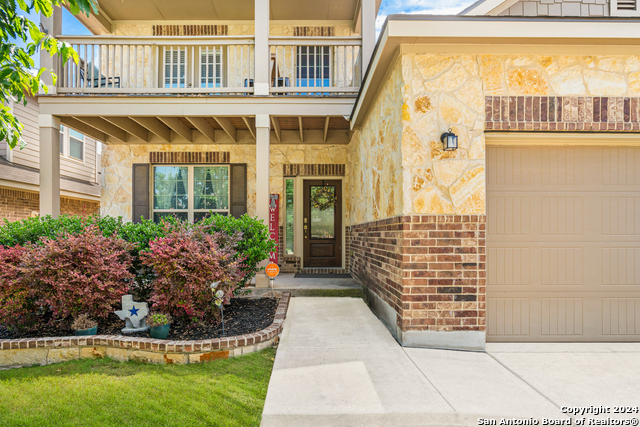 Image 4 of 44 For 14438 Palomino Pl