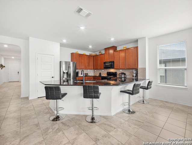 Listing photo id 13 for 220 Shadow Terrace