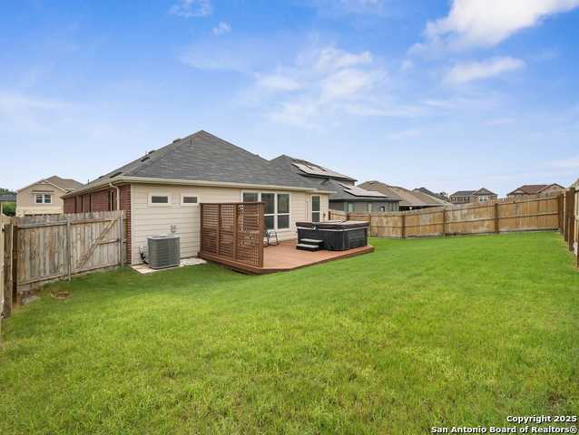 Listing photo id 32 for 220 Shadow Terrace