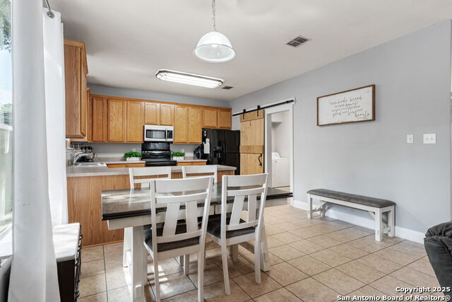 Image 13 of 36 For 17203 Ashbury Lodge
