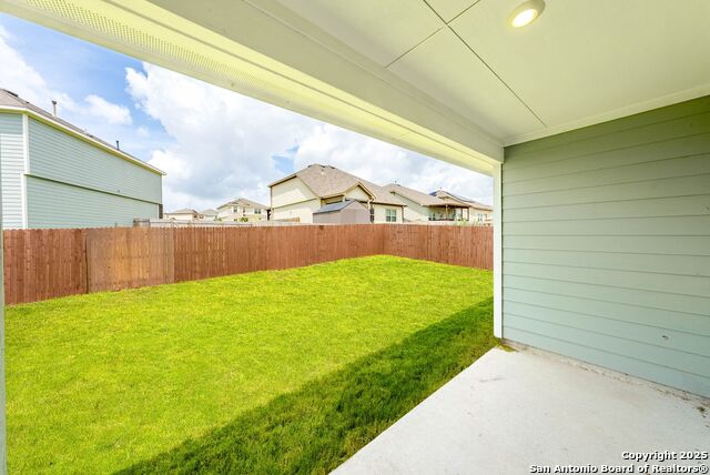 Image 29 of 33 For 6723 Shiraz Way