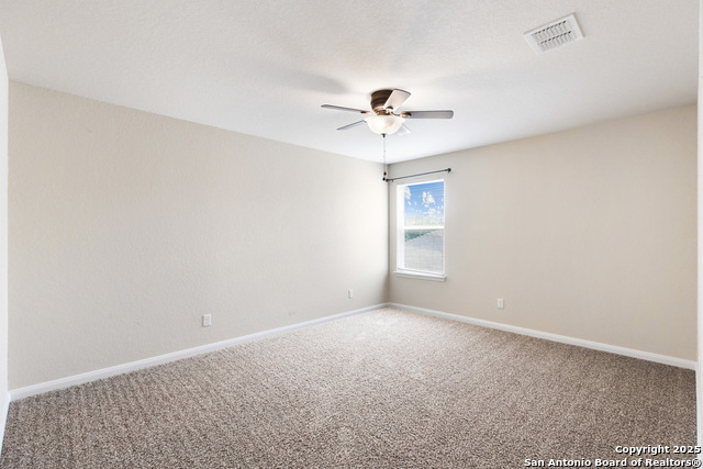 Listing photo id 19 for 15127 Pandion