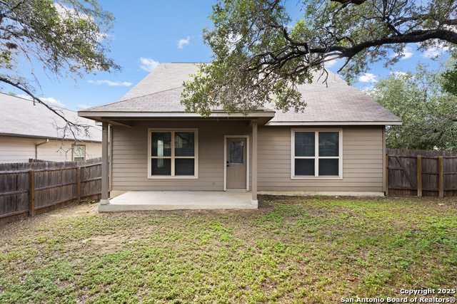 Listing photo id 24 for 15127 Pandion